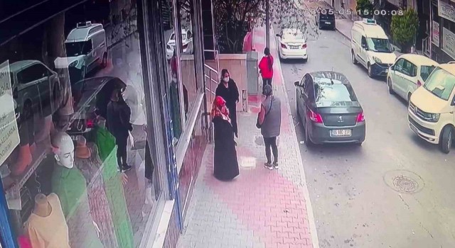 Nazar duası okuyacağız diyerek aldıkları ziynet eşyalarını çalıp kayıplara karıştılar