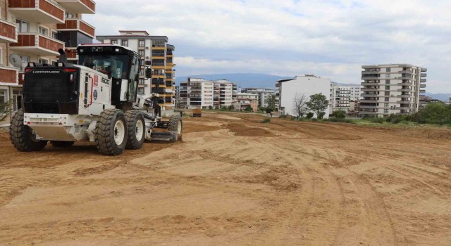 Nazillide yol çalışmaları sürüyor