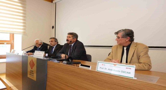 Necip Fazıl Kısakürek Necip Fazıl ve Ayasofya” paneliyle anıldı