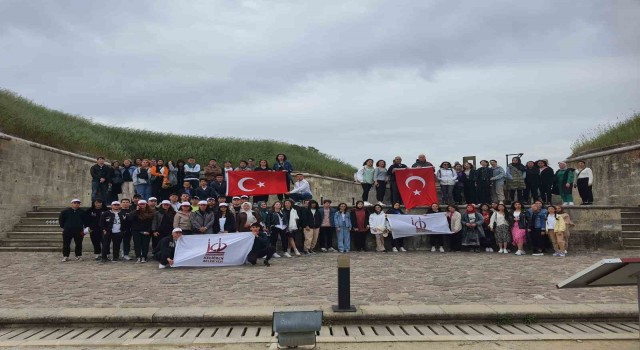 Öğrenciler Keçiörenden Çanakkaleye akın ediyor