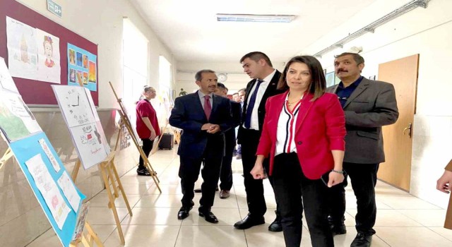 Öğrencilerden sıfır atık sergisi