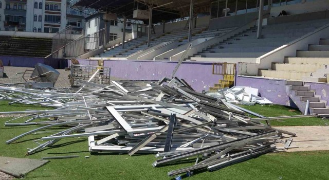 Ordu 19 Eylül Stadyumunda ‘millet bahçesi için yıkım çalışmaları başladı