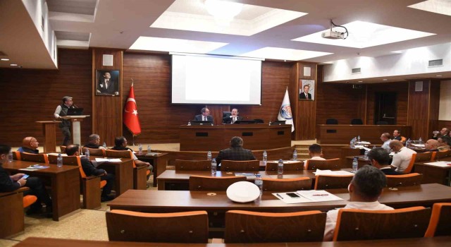 Orman Yangınlarıyla Mücadele Komisyonu Vali Pehlivan başkanlığında toplandı