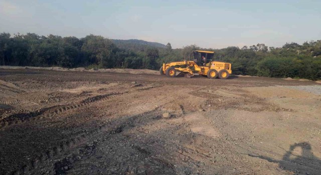 Ortacada yollar bakımdan geçiriliyor