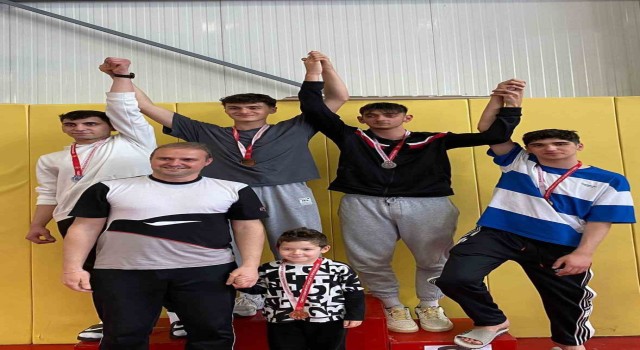 Osmangazili sporculardan tatamide çifte başarı