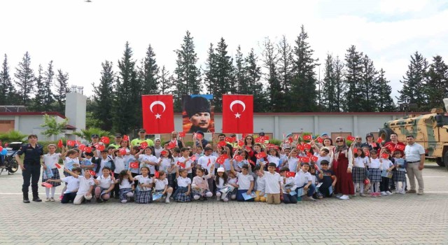 Osmaniyede Trafik Haftası ve Jandarmayı Sevdirme etkinliği