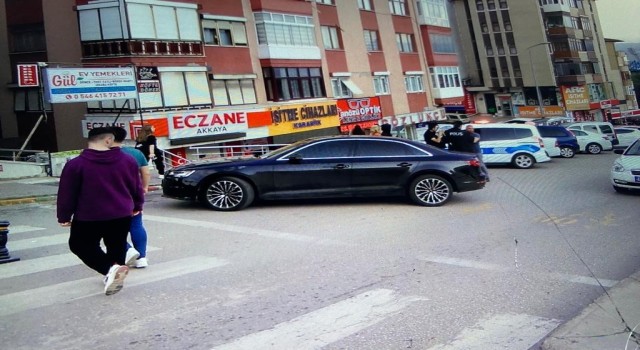 Otomobil ile motosiklet çarpıştı : 2 yaralı
