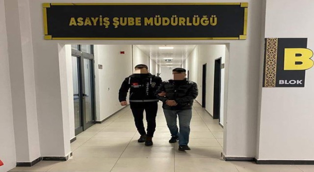 Otomobil ve 2 motosiklet çalan şüpheliler yakalandı