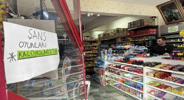 (ÖZEL) Çocuklarının rızkını kumara yatıranlara üzülen esnaf şans oyunlarını kaldırdı