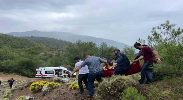 Paraşütçülerin zor anları kameralara böyle yansıdı