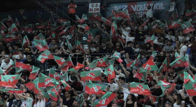 Pınar Karşıyakaya Bursaspor maçının faturası ağır oldu