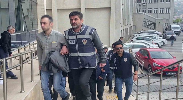 Polisin yakaladığı silah uyuşturucu çetesini çökertti