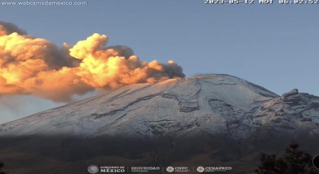 Popocatepetl Yanardağında şiddetli patlama: Küller evlere kadar ulaştı