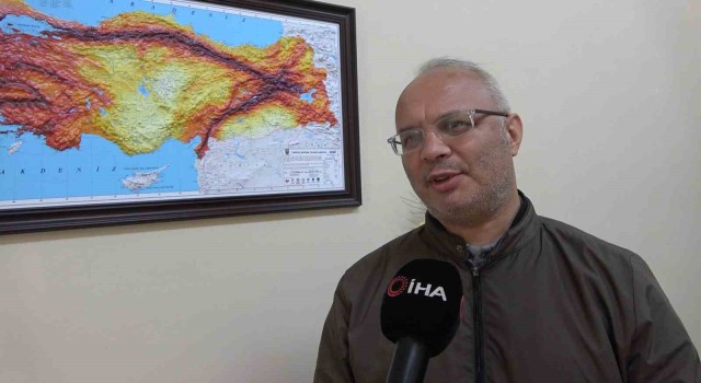 Prof. Dr. Nafiz Maden: Karadenizdeki petrol sızıntıları Sinop, Ünye ve Rize açıklarında