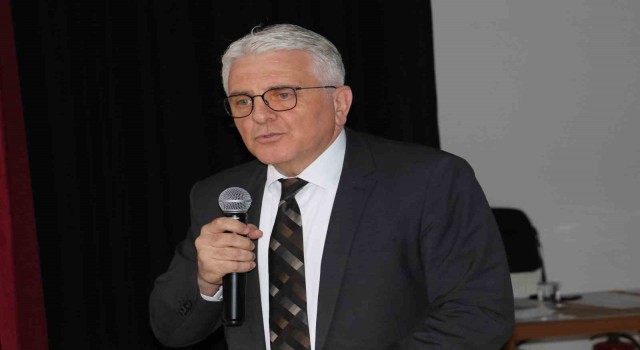 Prof. Dr. Özkan: Yaşlılığa yaşadığımız sürece, engelli olmaya ise bir adım kadar yakınız”