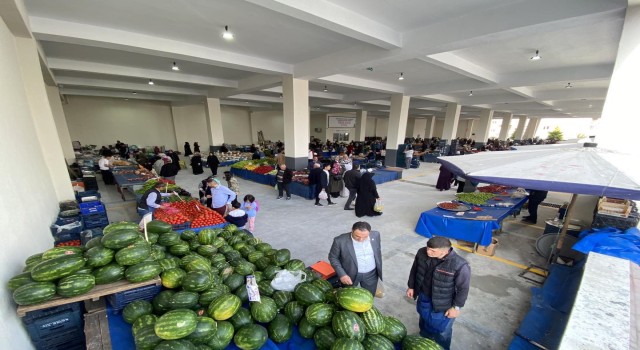 Pursaklarda Karaca Pazar Alanı yenilenen yüzü ile hizmette