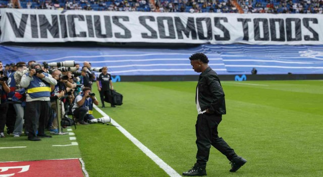Real Madridin farklı branşlardan Vinicius Jr.a destek