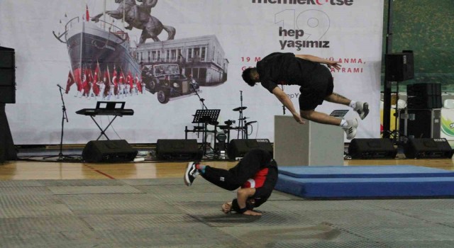 Rizede 19 Mayıs Atatürkü Anma Gençlik ve Spor Bayramı coşkuyla kutlandı