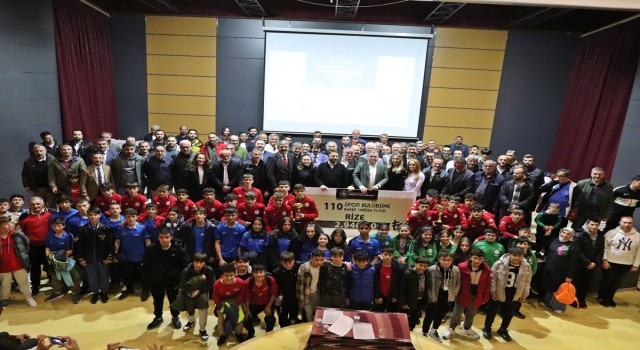 Rizede Amatör spor kulüplerine yardım programı gerçekleştirildi
