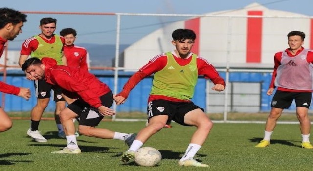 Rojhat Sağlam: İlk kez A Takımda oynadığım için çok mutluyum