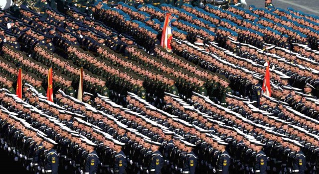 Rusyada Zafer Bayramı gövde gösterisiyle kutlandı