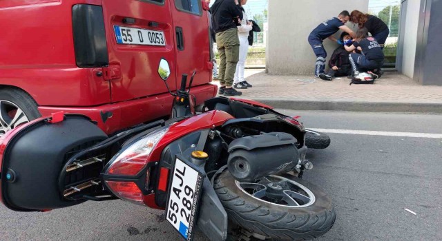 Samsunda dolmuşa arkadan çarpan motosiklet sürücüsü ölümden döndü