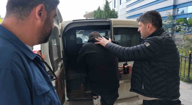 Samsunda iş yerlerinden hırsızlık yapan 2 kişi yakalandı