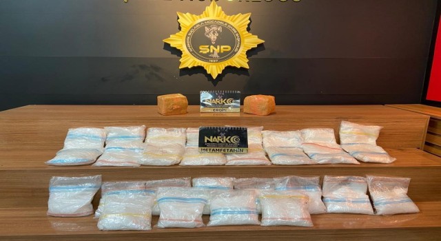 Şanlıurfada durdurulan araçta uyuşturucu ele geçirildi