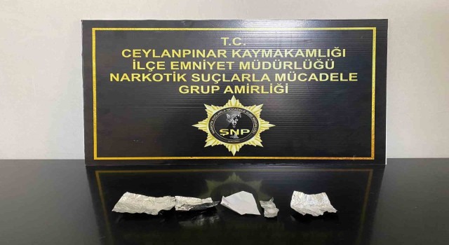Şanlıurfada üzerinden uyuşturucu çıkan şüpheli gözaltına alındı