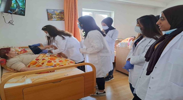 Şanlıurfalı öğrenciler Romanyaya gitti