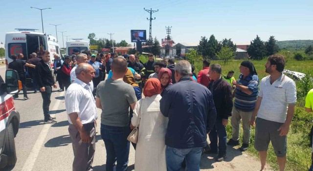 Şarampole yuvarlanan otomobilde aynı aileden 6 kişi yaralandı