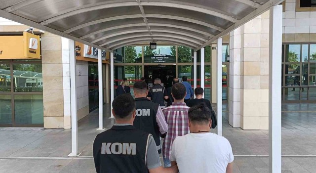 Şehit Aileleri Vakfının adını kullanarak dolandırıcılık yapan şahıslar yakalandı