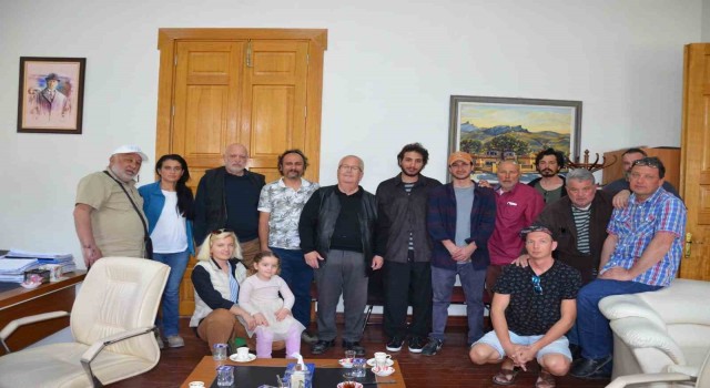 Sempozyum sanatçılarından, Himama ziyaret