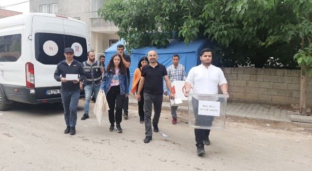 Seyyar sandıklarlar seçmenin ayağına gitti