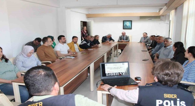 Düzce Emniyet Müdürlüğü Siber güvenliği anlattı
