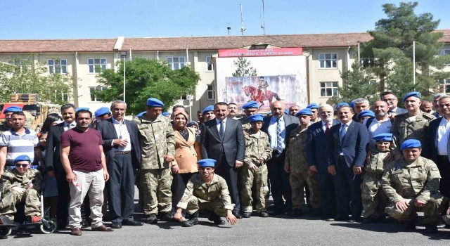 Siirtte 41 özel birey temsili askerlik heyecanı yaşadı