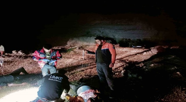 Siirtte otomobil takla attı: 2 yaralı