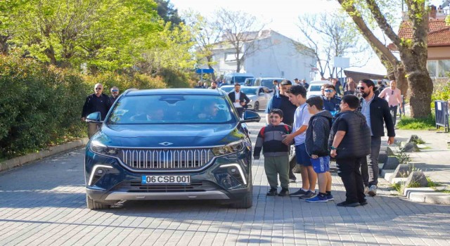 Şile otobanından ilk geçen otomobil “Yerli ve Milli” Toog oldu