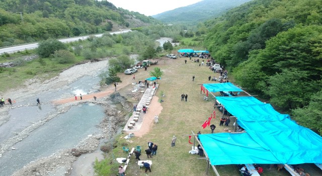 Sinopta geleneksel yağmur duası ve keşkek şenliği