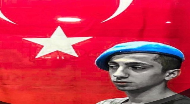 Şırnak şehidinin İstanbuldaki baba ocağı Türk Bayrakları ile donatıldı