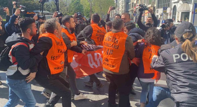 Şişliden Taksime yürümek isteyen gruplara polis müdahalesi