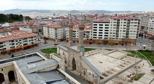 Sivasta canlı doğan bebek sayısı düştü