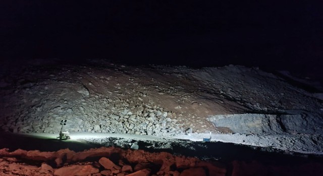 Somada yer üstü maden ocağında göçük: 1 ölü, 3 yaralı