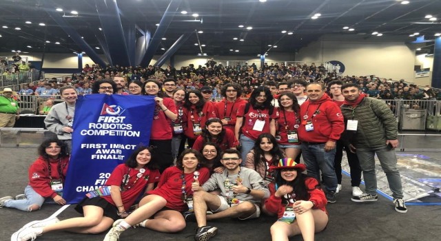 Sparc Takımı First Robotics Competitionda First Impact Finalist Ödülünü aldı