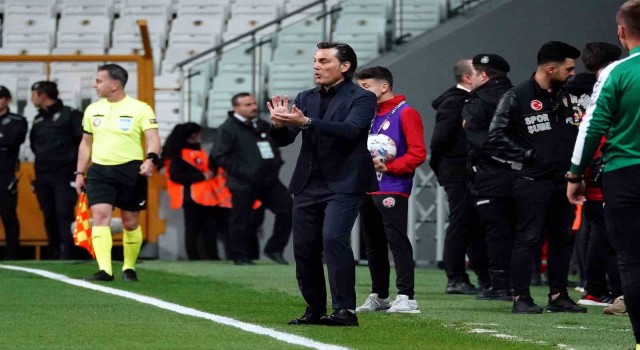 Spor Toto Süper Lig: Fatih Karagümrük: 1 - Adana Demirspor: 0 (İlk yarı)