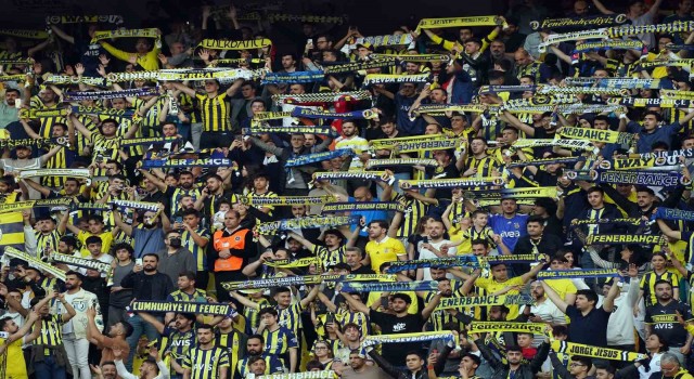 Spor Toto Süper Lig: Fenerbahçe: 1 - FTA Antalyaspor: 0 (Maç devam ediyor)