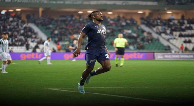 Spor Toto Süper Lig: Giresunspor: 0 - Fenerbahçe: 1 (İlk yarı)