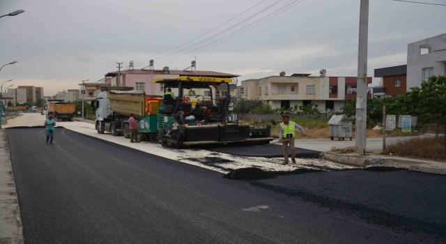 Tarsusta yol yapım çalışmaları sürüyor