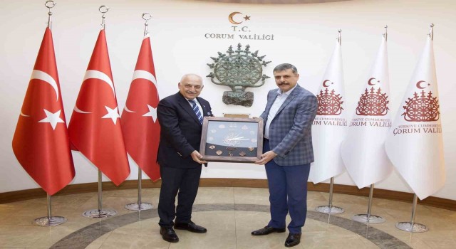 TFF Başkanı Büyükekşi, Çorumda incelemelerde bulundu