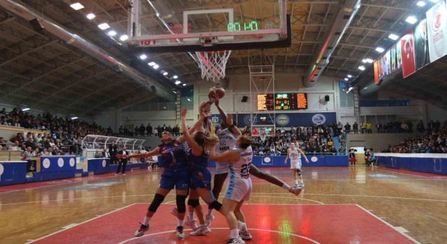 TKBL Play-Off Finali: İzmit Belediyespor: 71 - Antalya Güneşi: 72